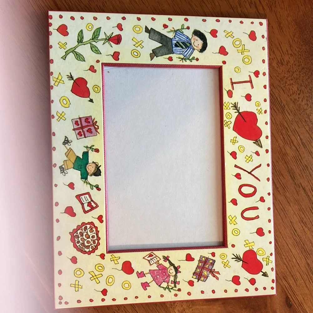 Sweet set of 3 “I love you” picture frames, very good condition!